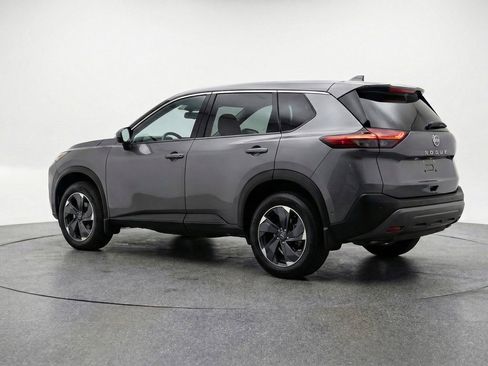Used 2025 Nissan Rogue SV AWD/4WD image 6