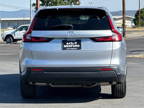 Used 2025 Honda CR-V EX image 5