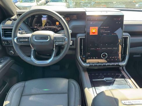 Used 2026 GMC Yukon XL Denali w/ Sun & Power Step Package AWD/4WD image 20
