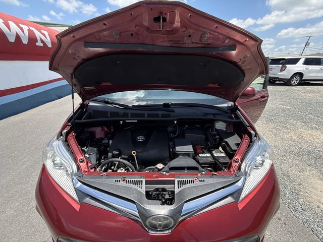 Used 2019 Toyota Sienna XLE FWD image 26