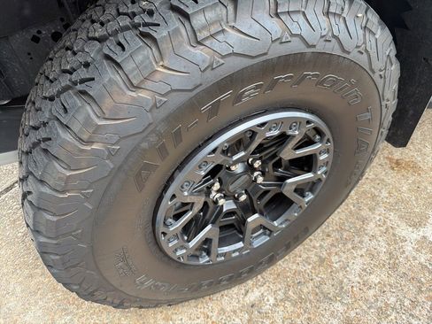 Used 2025 Ford F150 Raptor w/ Equipment Group 803A Raptor R image 2