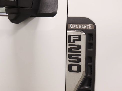 Used 2025 Ford F250 King Ranch AWD/4WD image 37