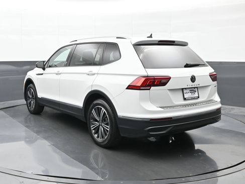 Used 2024 Volkswagen Tiguan Wolfsburg Edition AWD/4WD image 2