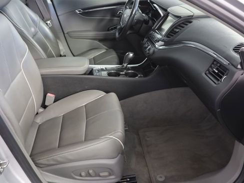 Used 2015 Chevrolet Impala LTZ FWD image 22