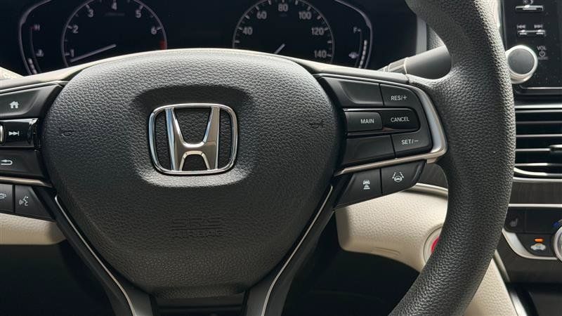 Used 2018 Honda Accord EX image 31