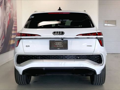 Used 2026 Audi Q3 quattro 2.0T AWD/4WD image 5