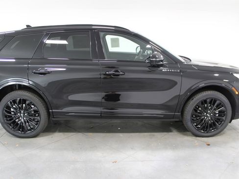 New 2026 Lincoln Corsair Reserve w/ Jet Appearance Package image 10