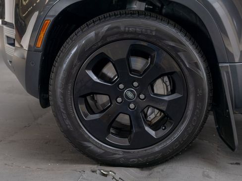 Used 2024 Land Rover Defender 130 S image 43
