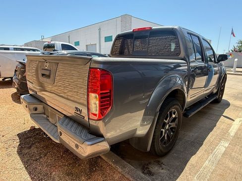 Used 2018 Nissan Frontier SV w/ Value Truck Package RWD image 10