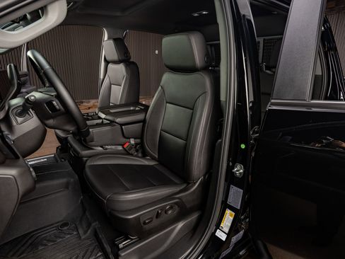 Used 2025 Chevrolet Silverado 2500 LT w/ Safety Package image 31