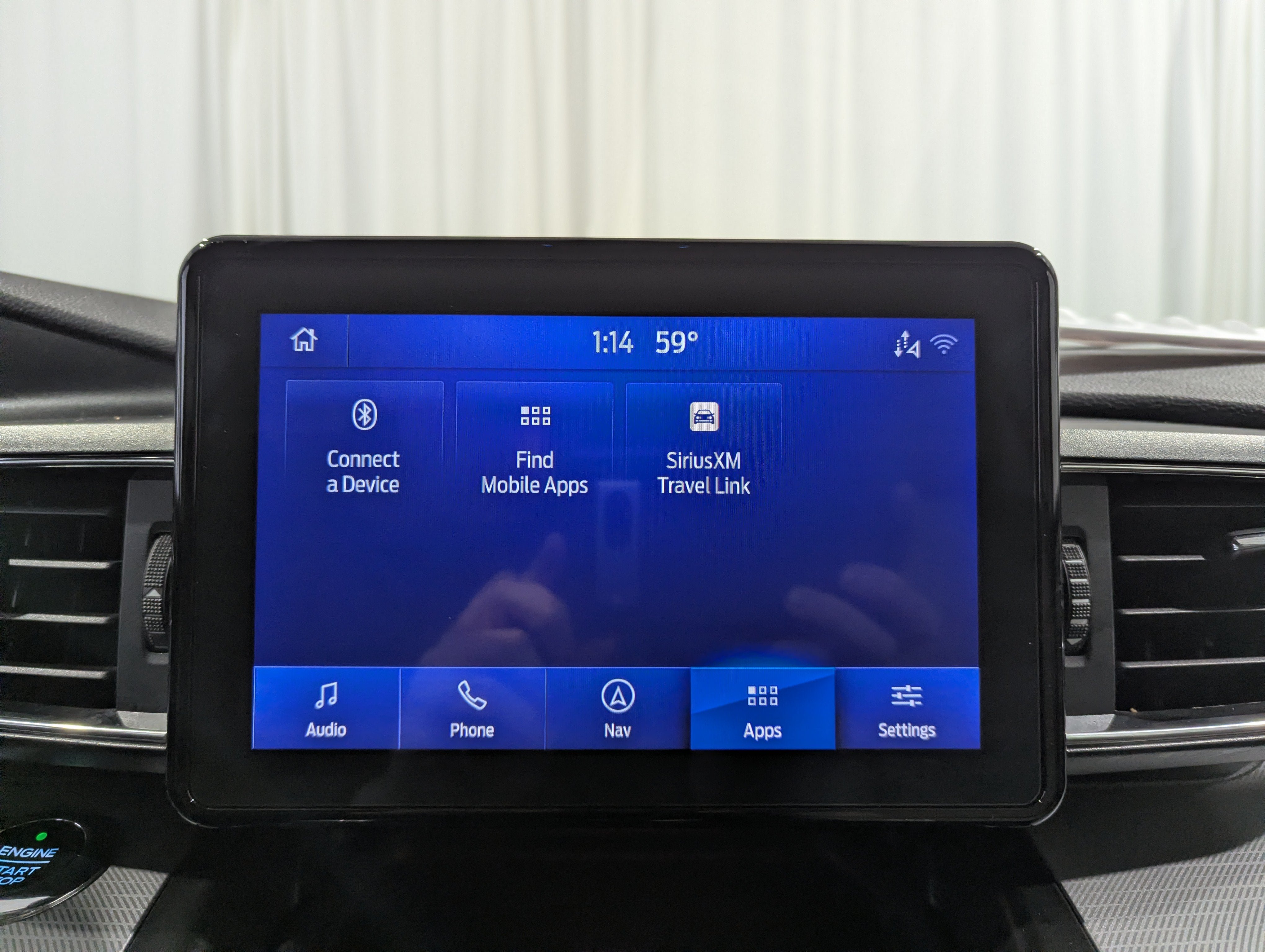 Used 2020 Ford Explorer XLT w/ Equipment Group 202A AWD/4WD image 26