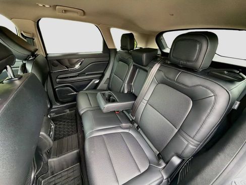 Used 2025 Lincoln Corsair AWD w/ Equipment Group 101A image 26