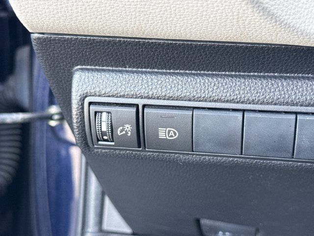Used 2020 Toyota Corolla LE FWD image 26