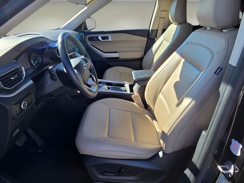 Used 2024 Ford Explorer XLT w/ Equipment Group 202A image 12