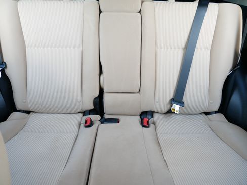 Used 2013 Toyota RAV4 LE AWD/4WD image 13
