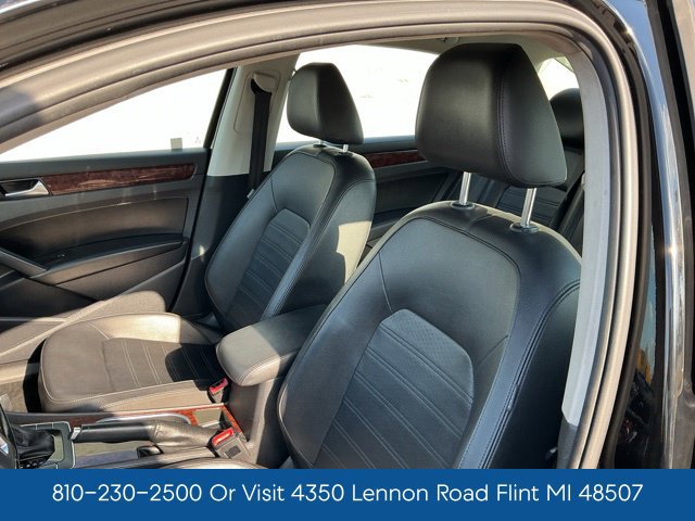 Used 2013 Volkswagen Passat 2.5 SEL FWD image 13