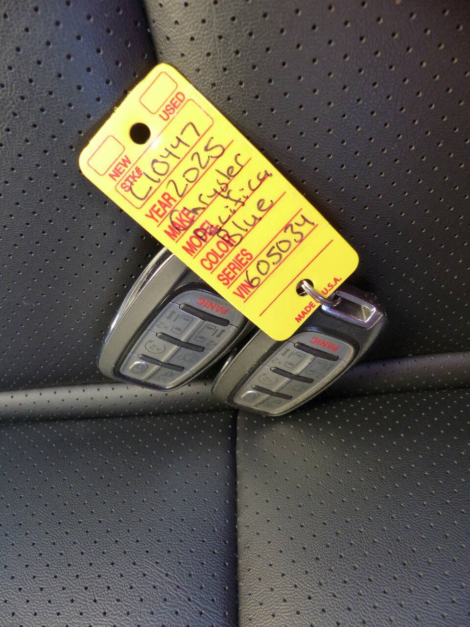 Used 2025 Chrysler Pacifica Select FWD image 46