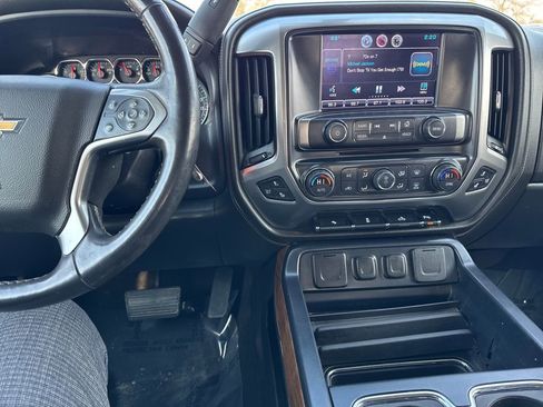 Used 2015 Chevrolet Silverado 2500 LTZ image 17
