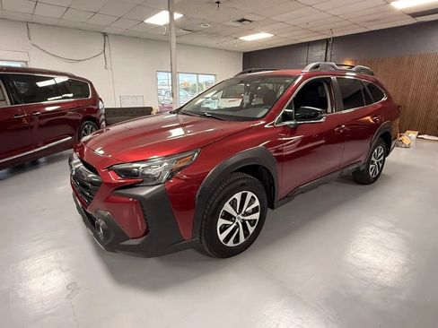 Used 2025 Subaru Outback Premium w/ Popular Package #1A AWD/4WD image 1