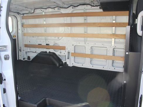 Used 2024 Ford Transit 250 Low Roof w/ Exterior Upgrade Package image 13