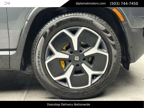 Used 2023 Rivian R1T Adventure image 34