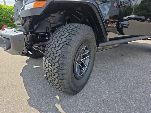 New 2026 Jeep Wrangler Unlimited Rubicon AWD/4WD image 31
