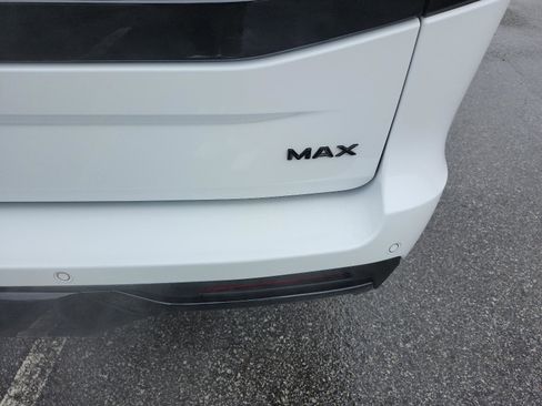 Used 2025 Ford Expedition Max Platinum w/ Stealth Appearance Package image 6