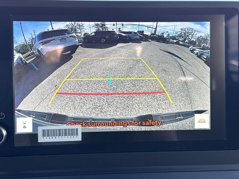 Used 2025 Toyota Tacoma SR image 22