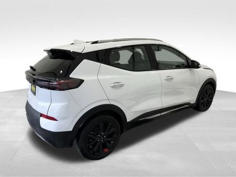 Used 2023 Chevrolet Bolt EUV Premier w/ Sun & Sound Package image 5