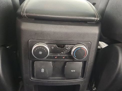 Used 2020 Ford Explorer XLT w/ Equipment Group 202A image 25