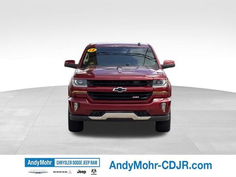 Used 2018 Chevrolet Silverado 1500 LT w/ All Star Edition AWD/4WD image 2