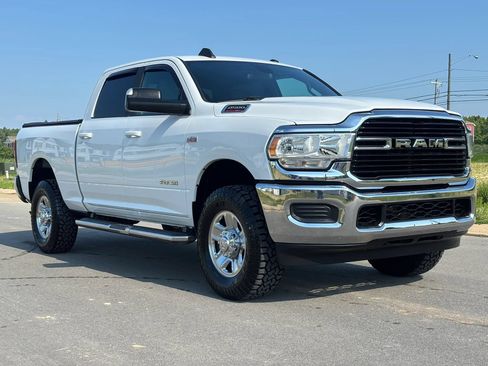 Used 2021 RAM 2500 Big Horn AWD/4WD image 3