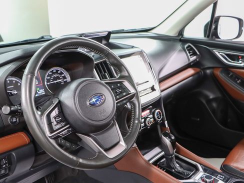 Used 2022 Subaru Forester Touring image 23