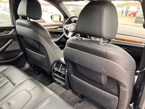 Used 2017 BMW 540i xDrive 540i xDrive Sedan 4D image 38