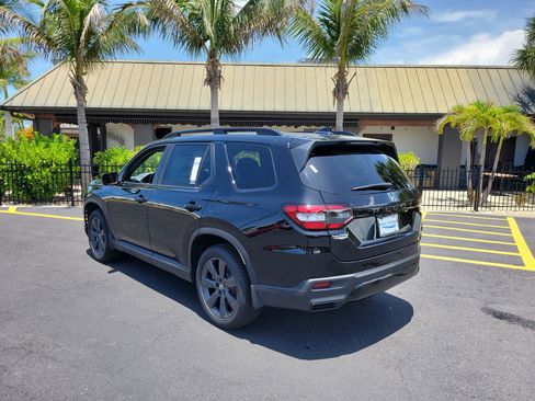 New 2026 Honda Pilot Sport image 8