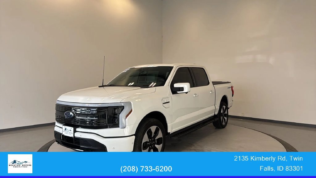Used 2022 Ford F150 Lightning Platinum AWD/4WD image 3