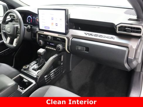 Used 2024 Toyota Tacoma TRD Sport image 34