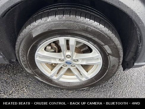 Used 2022 Ford Explorer XLT w/ Class IV Trailer Tow Package image 29