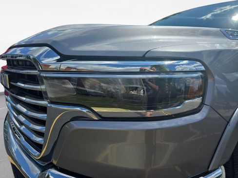 Certified 2026 RAM 1500 Laramie AWD/4WD image 30