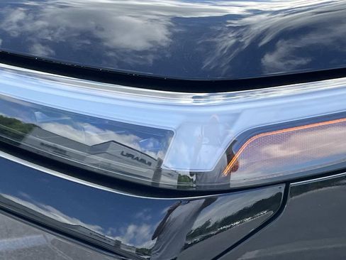 New 2026 Subaru Outback Premium w/ Premium/Limited Package 2 AWD/4WD image 9