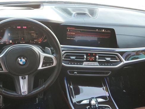 Used 2019 BMW X7 xDrive50i w/ Dynamic Handling Package image 19