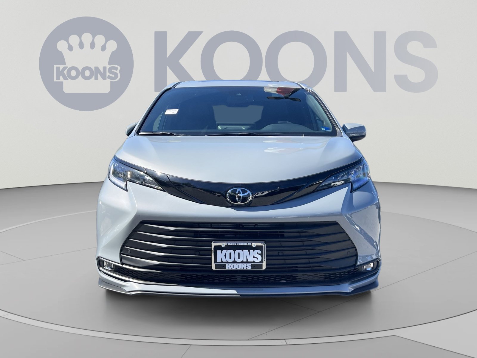 New 2026 Toyota Sienna XLE Woodland Edition AWD/4WD image 4