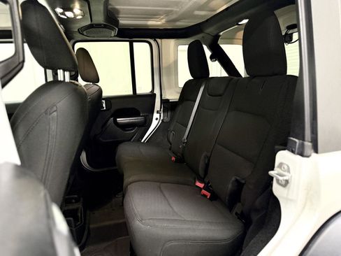 Used 2020 Jeep Wrangler Unlimited Sport AWD/4WD image 15