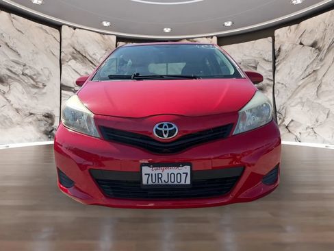 Used 2013 Toyota Yaris L FWD image 2