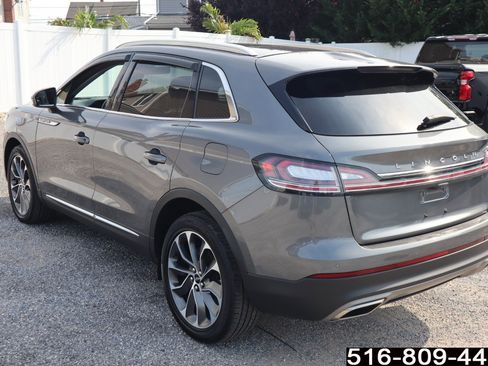 Used 2022 Lincoln Nautilus Reserve image 9