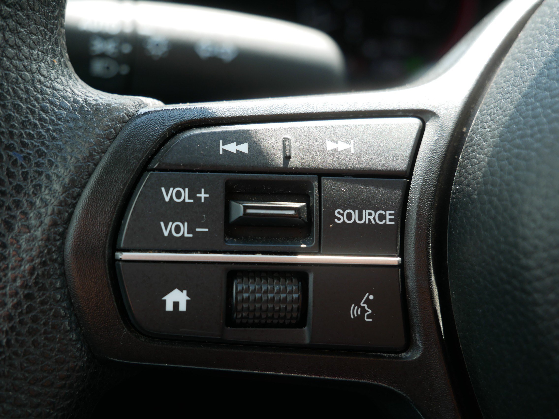 Used 2023 Honda CR-V EX image 31