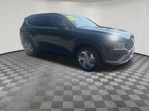 Used 2023 Hyundai Santa Fe SE AWD/4WD image 3