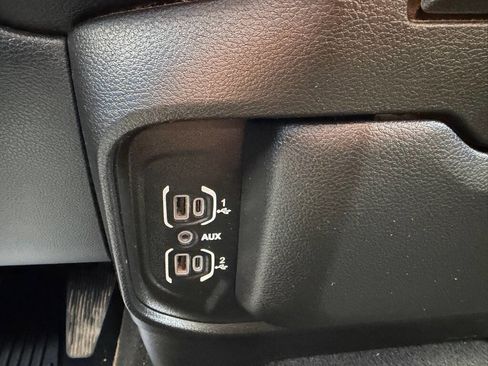 Used 2021 RAM 3500 Big Horn w/ Level 1 Equipment Group AWD/4WD image 31