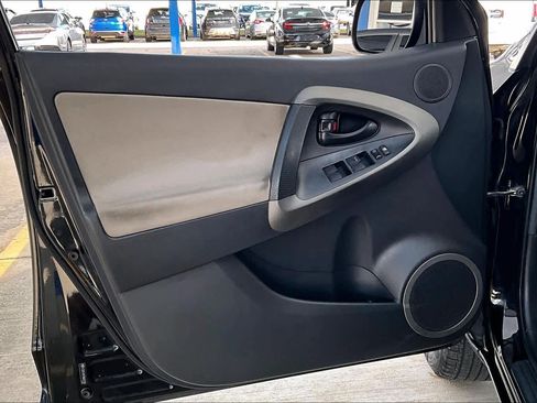 Used 2011 Toyota RAV4 2WD w/ 3rd Row image 20