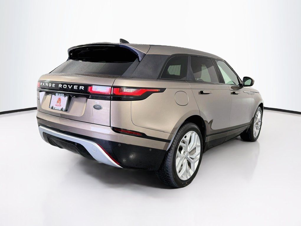 Used 2018 Land Rover Range Rover Velar R-Dynamic SE AWD/4WD image 10